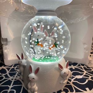 Bath and body candle holder